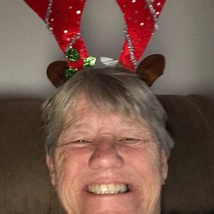 Meet your Posher, Roxanne